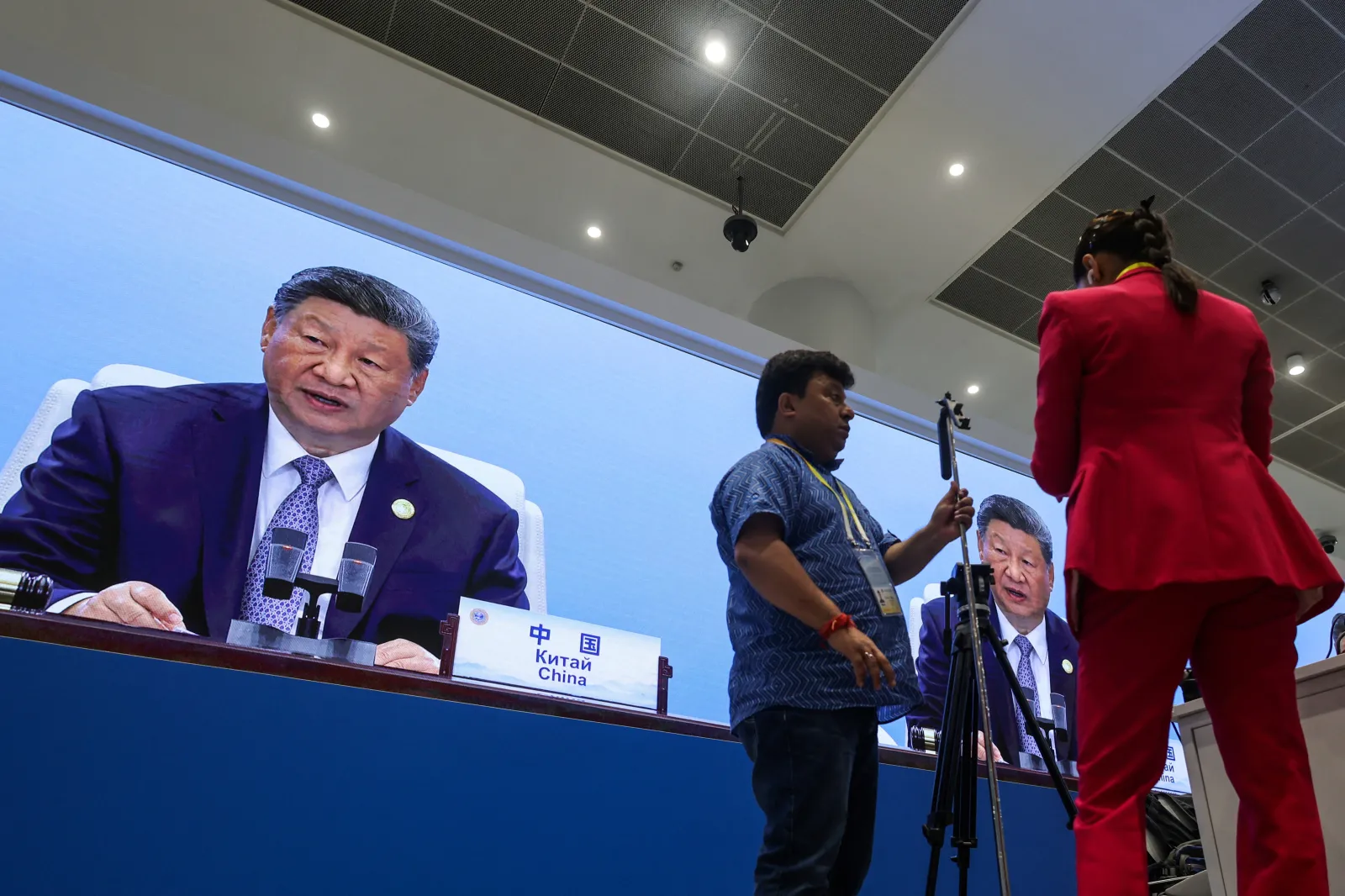 China-Goes-On-Offense