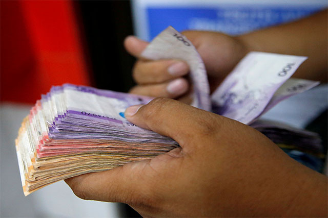 Meet-The-Filipinos-Trapped-In-A-Nightmare-By-Online-Loansharks