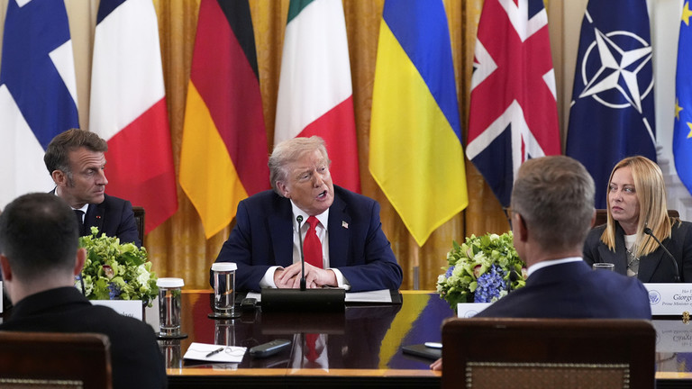 Whos-The-‘Paper-Tiger-Now-The-EU-Will-Crack-Under-The-Burden-Of-Ukraine
