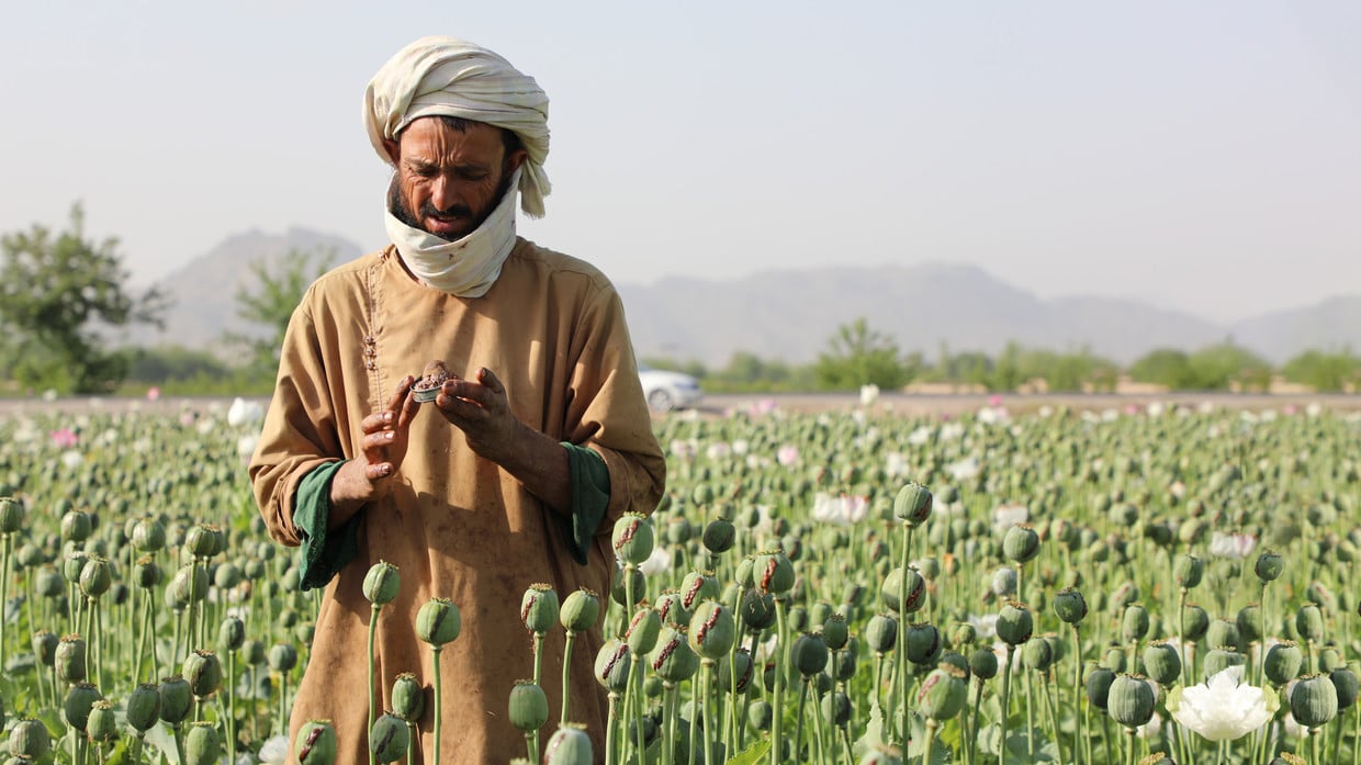 Addicts-Mullahs-And-Meth-Inside-Afghanistans-Harsh-War-On-Drugs
