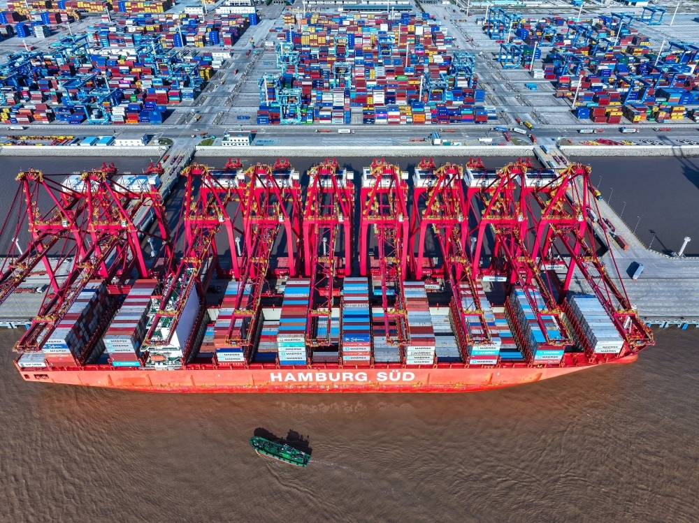 China-Faces-Impossible-Choice-Build-Factories-To-Beat-US-Or-Save-Its-Crumbling-Economy