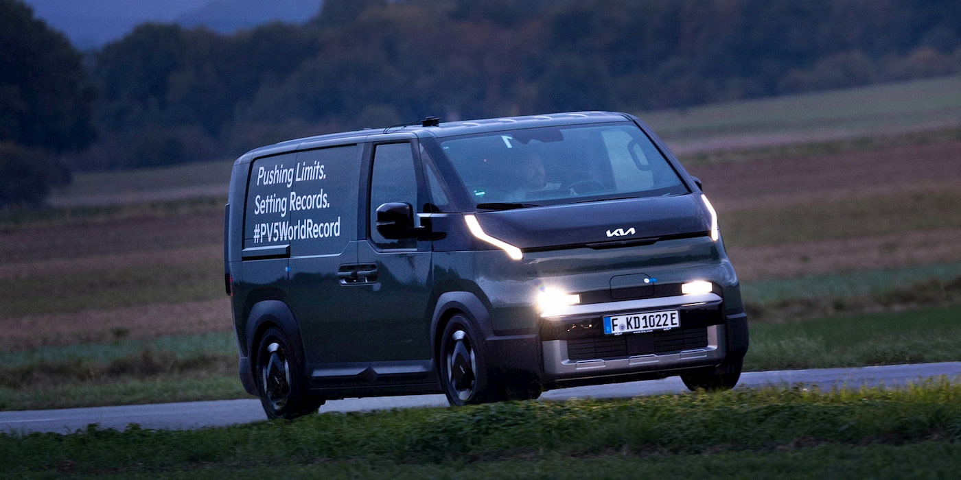 Kias-Electric-Van-Breaks-The-Guinness-World-Record-Driving-430-Miles-Carrying-A-Full-Load