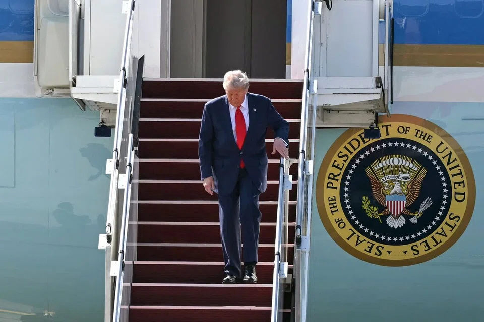 Trump-Lands-In-Kuala-Lumpur-To-A-Dance-Cheers-And-Some-Jeers