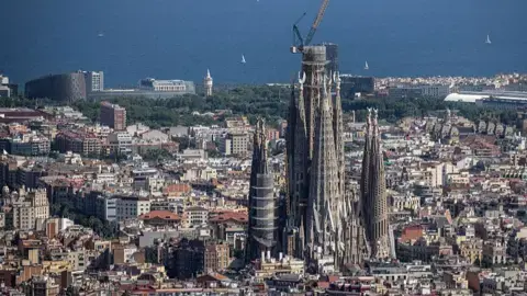 Barcelonas-Sagrada-Familia-Becomes-Worlds-Tallest-Church