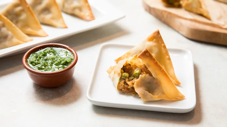 Celebrate-Diwali-With-This-Easy-Baked-Samosas-Recipe