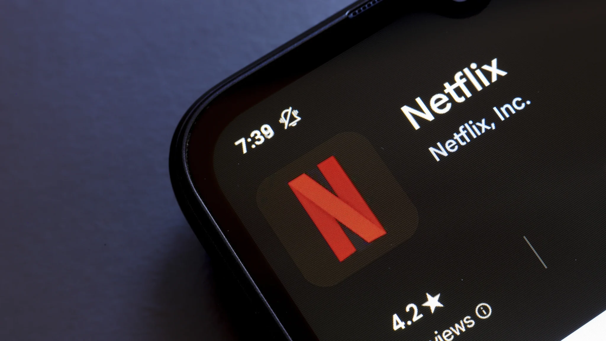 Netflix-And-Spotify-Partner-To-Bring-16-Video-Podcasts-To-Your-Subscription