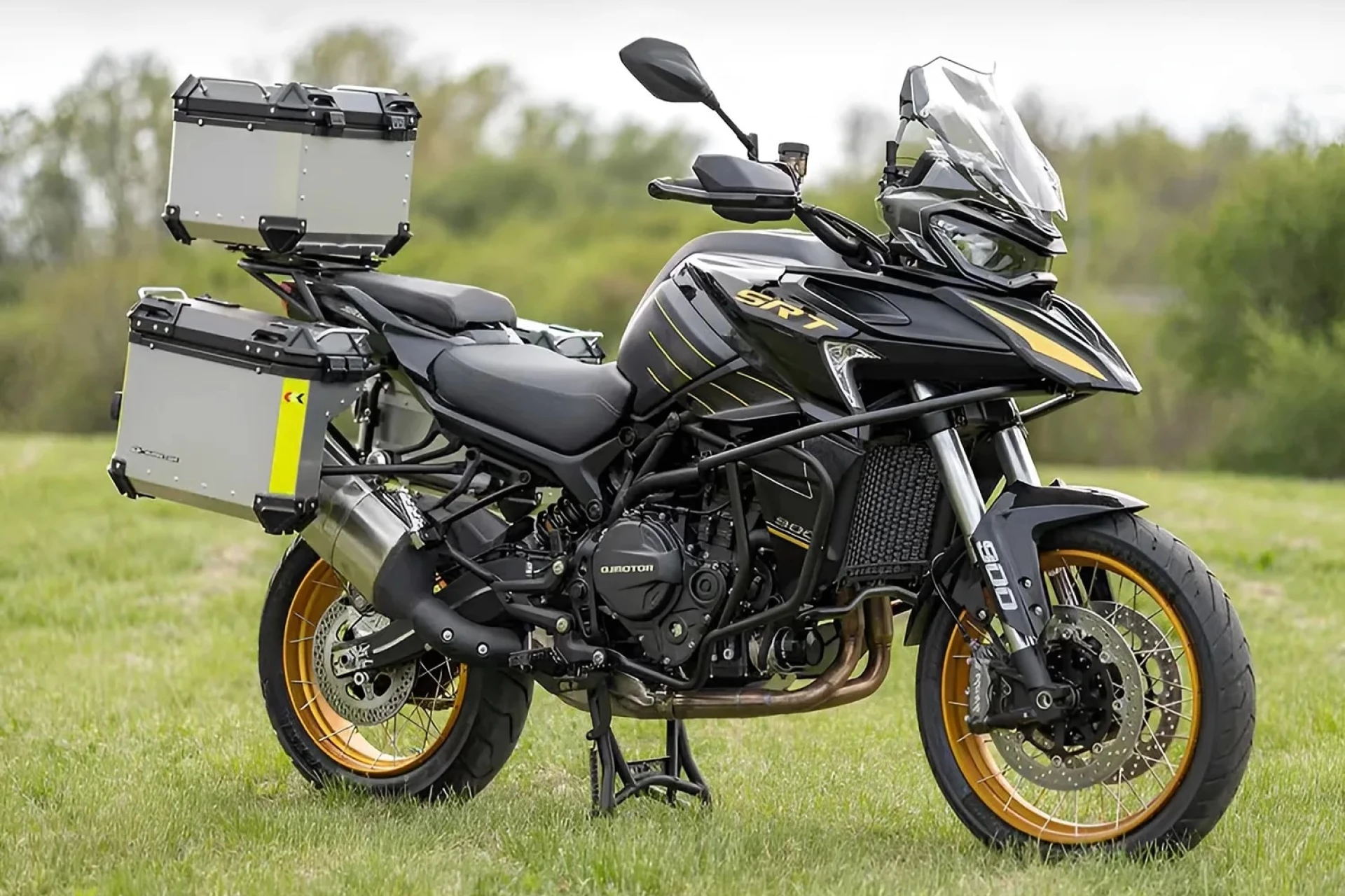 New-Middleweight-Adventure-Bikes-From-Unexpected-Chinese-Bikemaker