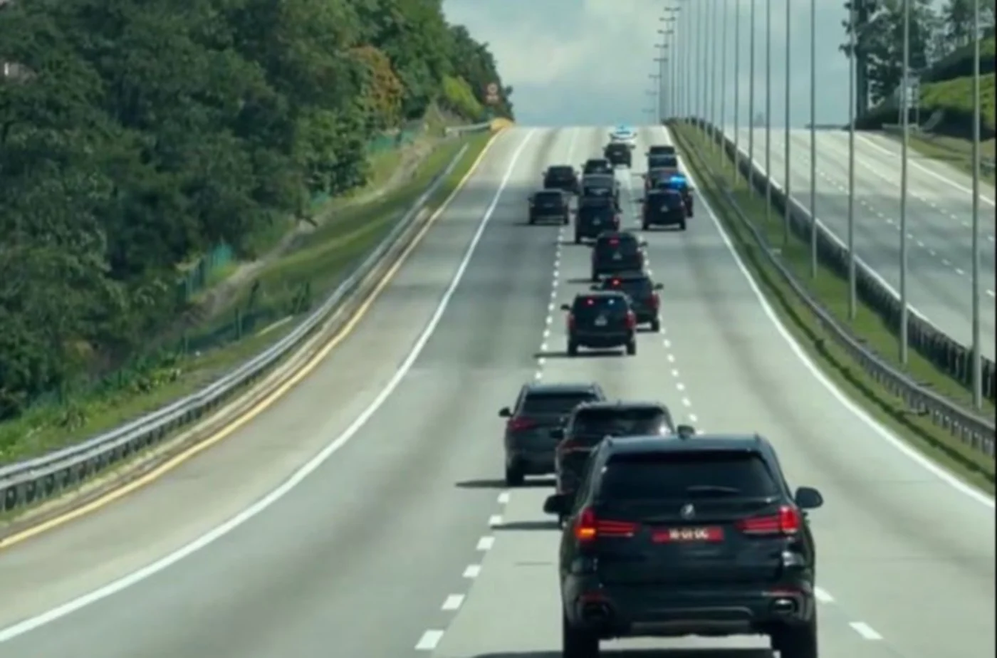 Social-Media-Users-Praise-Msian-Highway-In-Trump-Motorcade-Video