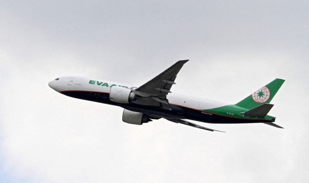Taiwans-EVA-Air-Apologises-After-Asking-Deceased-Flight-Attendant-For-Sick-Leave-On-Her-Funeral-Day