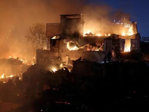 Devastating-Fire-Leaves-Thousands-Homeless-In-Dhakas-Korail-Shantytown