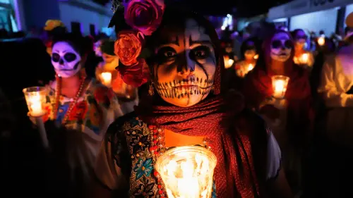 From-Mexico-To-Germany-Photos-Capture-The-Day-Of-The-Dead-Celebrations