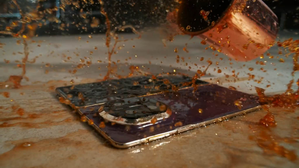 Huawei-Mate-X7-Durable-Build-Surprises-With-80C-Hot-Water-Testing