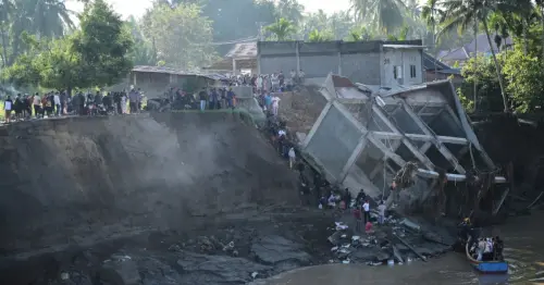 Indonesia-Death-Toll-Rises-To-303-After-Catastrophic-Flooding-In-Sumatra