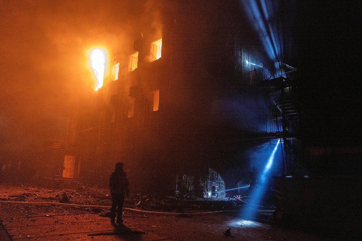 Left-In-The-Dark-Ukrainians-Face-Another-Cold-Winter