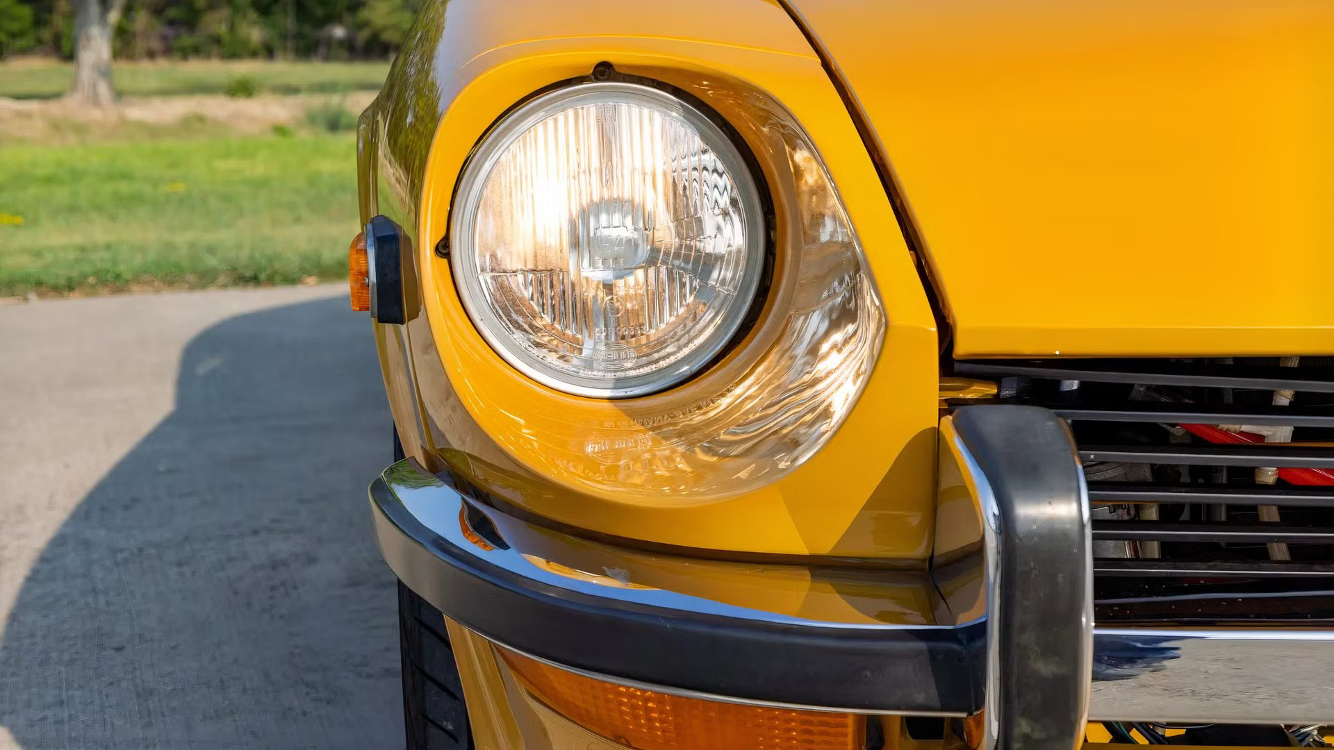 The-Budget-Japanese-Sports-Car-That-Beat-Europe-At-Its-Own-Game