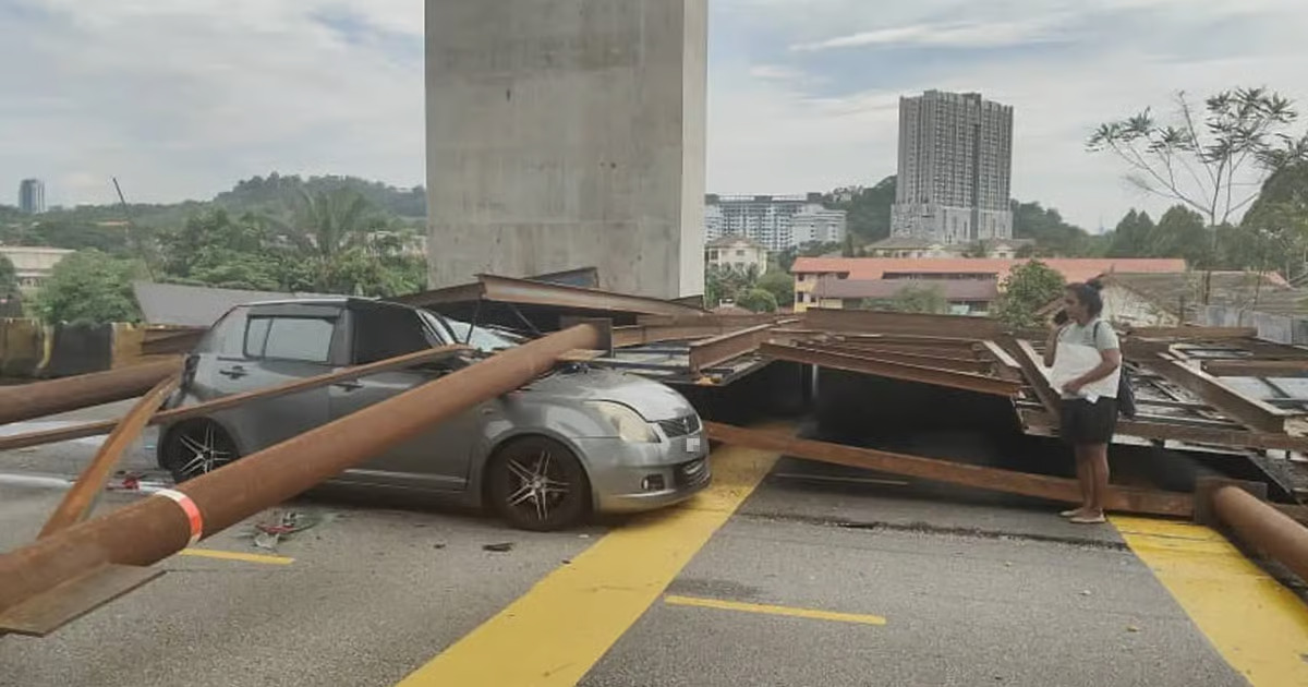 Woman-Escapes-Unharmed-After-ECRL-Structure-Collapses-Onto-Car