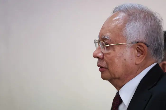 BREAKING-1MDB-Verdict-Najib-Gets-15-Years-Jail-Plus-RM11.4bil-Fine