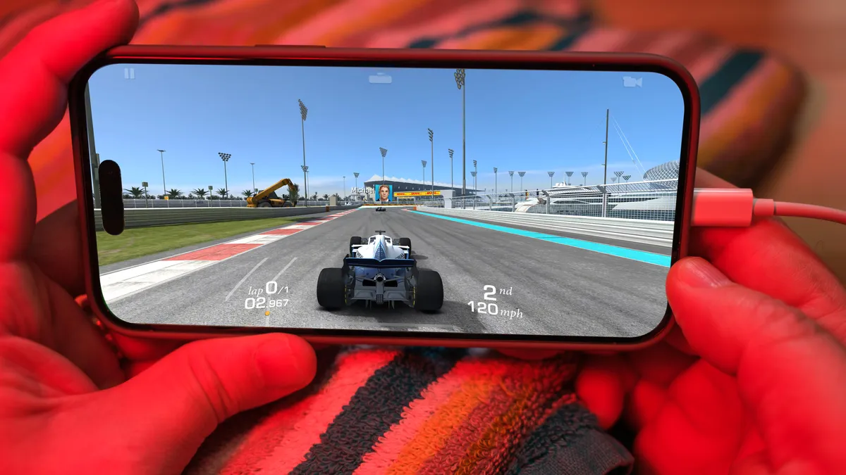 Does-Keeping-Your-Phone-Plugged-In-All-the-Time-Hurt-Your-Battery-I-Asked-Apple-Samsung-and-Google