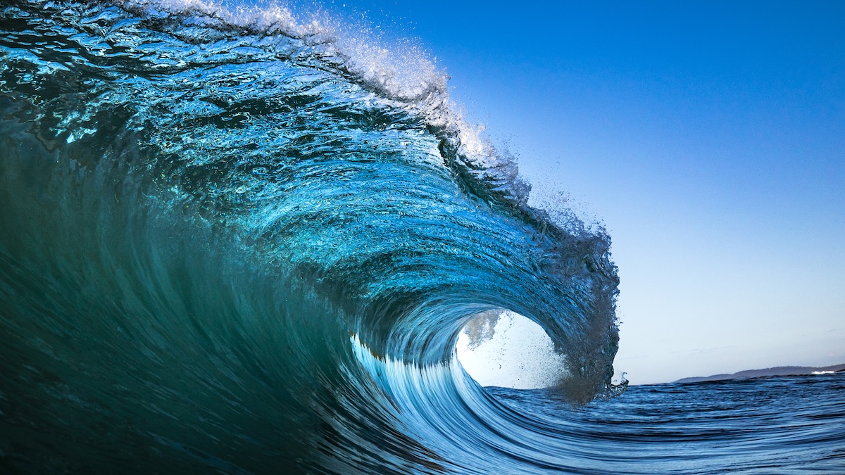 First-Detailed-Look-at-a-Tsunami-From-Space-Reveals-Unexpected-Feature