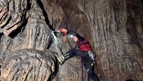 How-A-Cave-Jumping-Daredevil-Transformed-Puerto-Ricos-Climbing-Scene