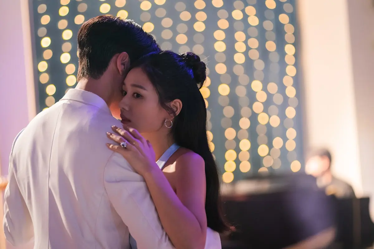 How-K-Drama-Dynamite-Kiss-Became-The-Years-Rom-Com-Breakout