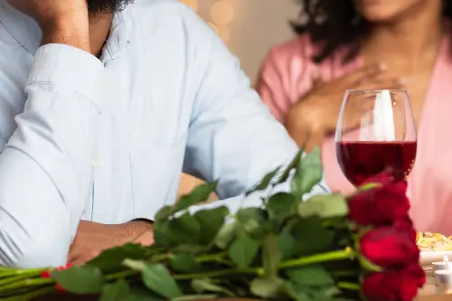 Man-Cancels-Third-Date-After-Learning-Woman-Has-A-Life-Threatening-Peanut-Allergy-Says-He-Wont-Change-His-Diet