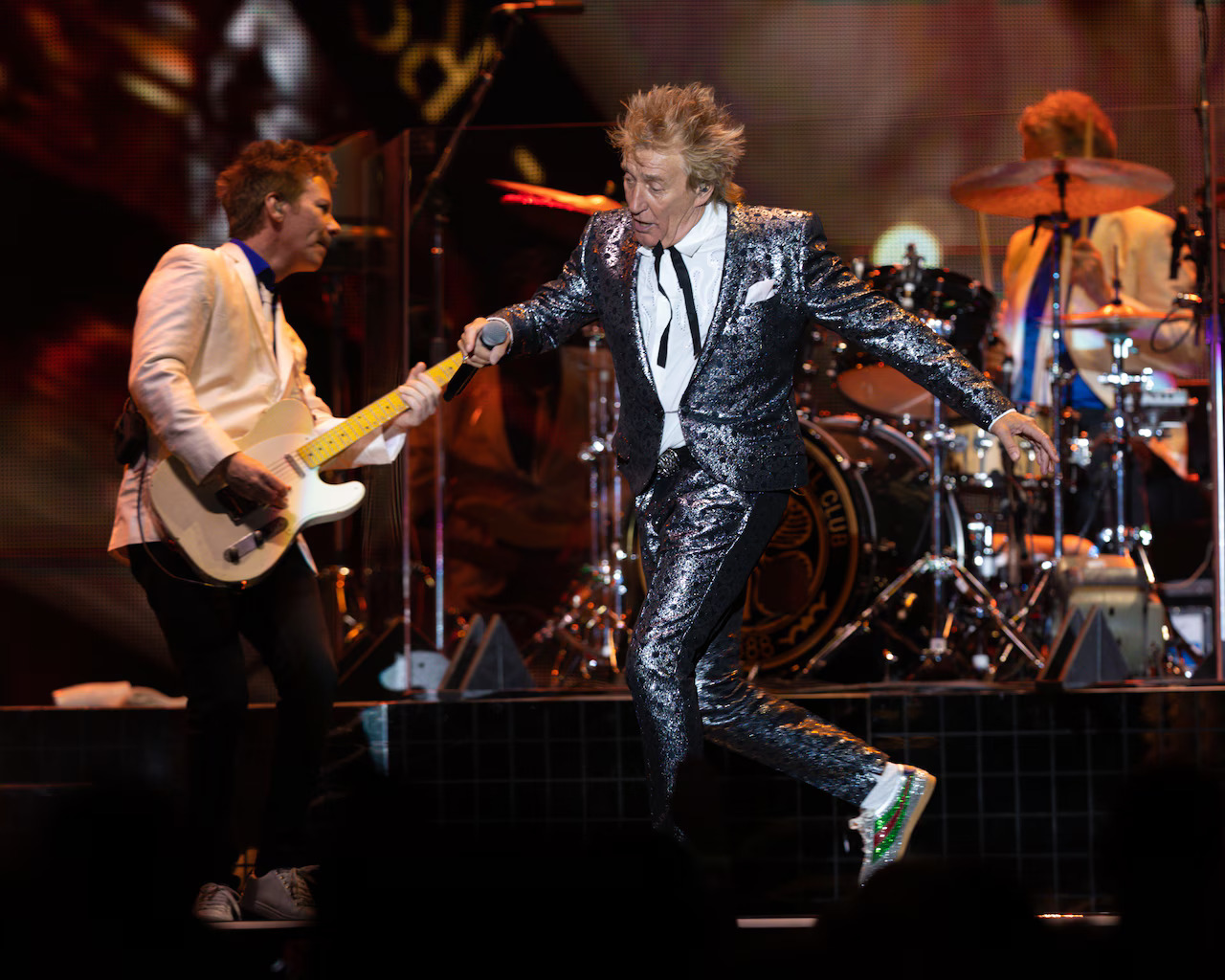 Rock-icon-stops-show-to-order-fan-to-leave-‘We-dont-need-you-here