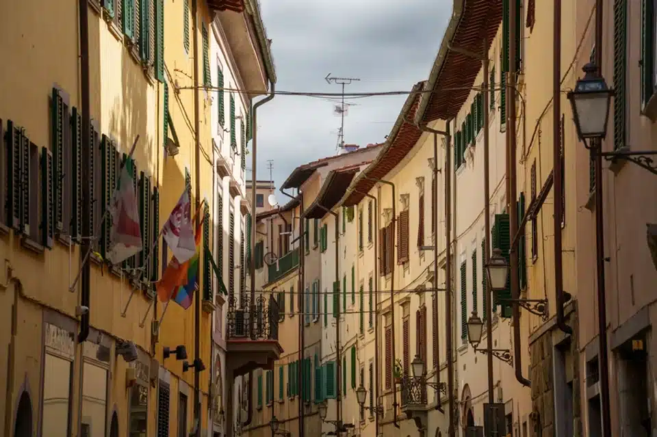 ‘Hanger-War-And-More-Chinese-Merchants-Fight-Over-Logistics-Turf-In-Prato-Italy