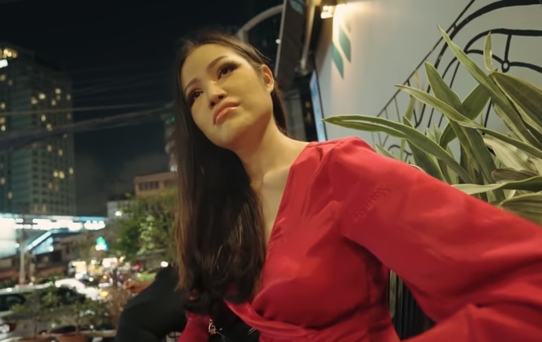 A-Night-In-The-Transex-District-Of-Bangkok