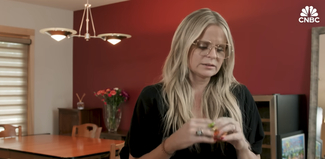 The-Alarming-Rise-Of-AI-Apps-Creating-Explicit-Images-Of-Real-People