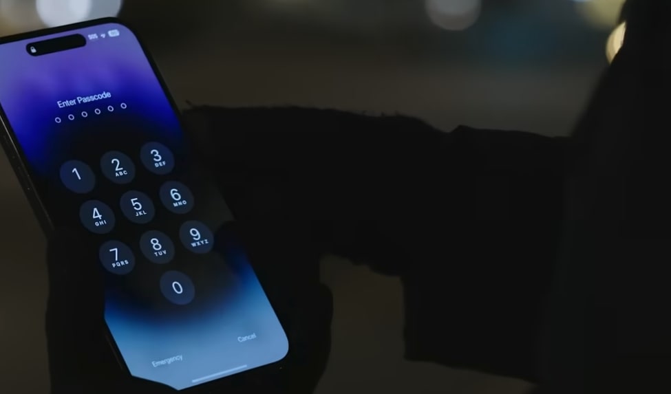 iPhone-Thief-Explains-How-He-Breaks-Into-Your-Phone