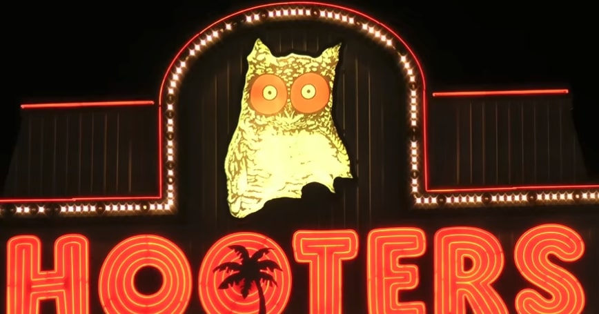 The-Rise-And-Fall-Of-Hooters